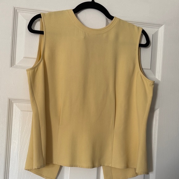 100% SILK multi-style Yellow Sleeveless Button-Up Top - Picture 3 of 5